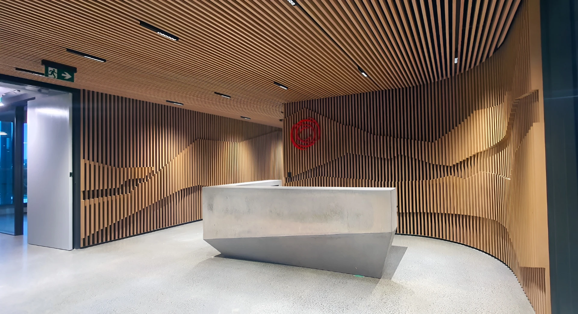 4522160971828735567(1) Picsart AiImageEnhancer